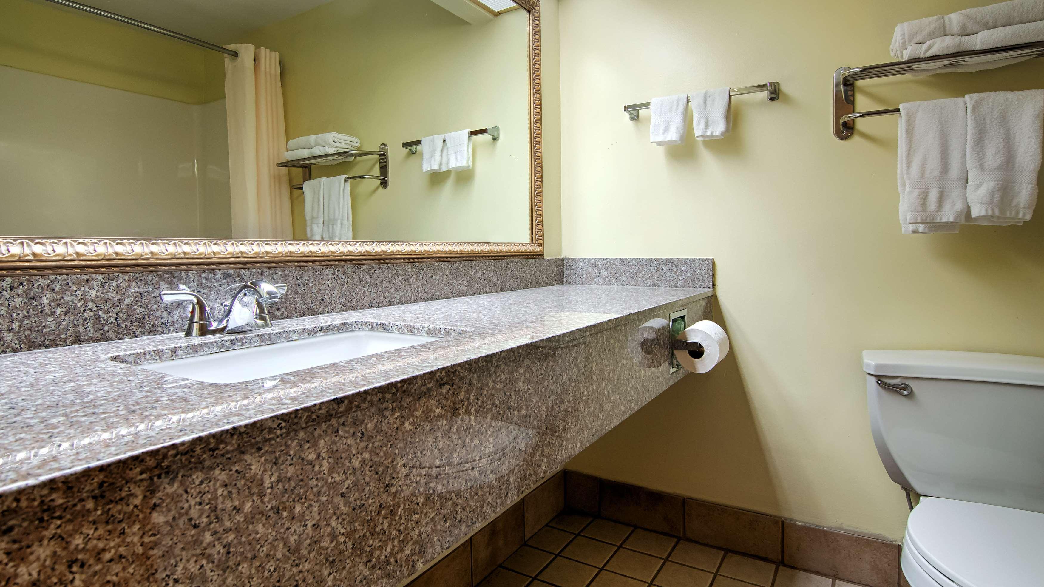 Best Western Rayne Inn Luaran gambar